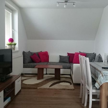 Apartman Lusy Велика Ломниця Екстер'єр фото