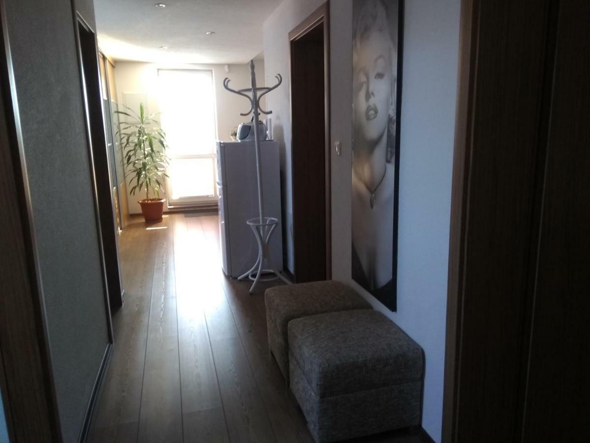 Apartman Lusy Велика Ломниця Екстер'єр фото